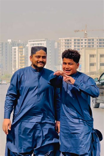 حیدرآباد میں باپ بھائی کا میٹ اپ