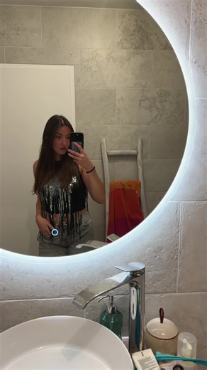 Je pourrais t’aimer toute ma vie meme si tu fais trop mal au crane #girl