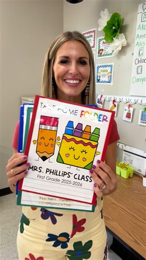 SimplyKinder on Instagram: "Comment “HELPER” for your own Homework Helper Folder Covers and Labels for your classroom! ✏️ Definitely a must-have to a busy classroom and beginning of the year! Save yourself time preparing for everything back to school and grab these now! #backtoschool #b2s #takehomefolder #homework #homeworkfolder #kindergarten"