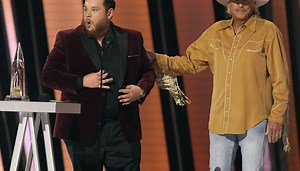 Chris Stapleton wins big at CMA Awards; Luke Combs is entertainer of the year