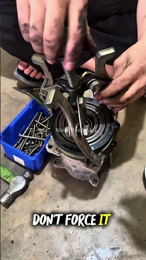 Removing the Magnetic Clutch from Sanden 507 Compressor