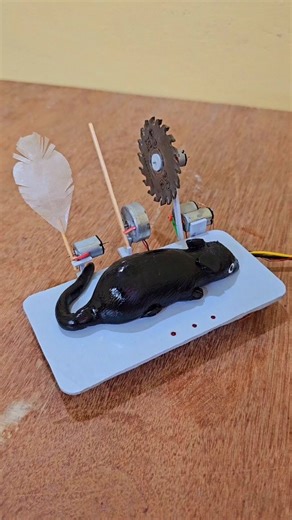20M views · 76K reactions | Rubber mouse trap with big blade, stick feather #engineering #electronics #mouse #trap #funny dc motor stick bug trap | Science & Engineering | Facebook