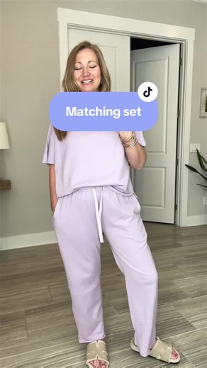 The cutest, most comfortable two piece matching set. @hixiaohe #matchingset #2pieceset #loungeset #cottonset #comfyoutfit