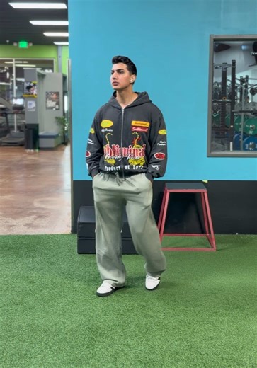 Pacsun Men's Green Fleece Extreme baggy sweatpants #sweatpants #baggysweats #sweatpantsoutfit #fypシ #afghantiktok