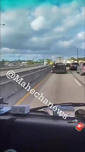 Accidente serio se registra en Fl Turnpike via Sur a la@altura de Northlake Blvd. Todos los carriles cerrados! Tráfico lento - Gracias a Héctor Zapata 📷 #CBS12NEWSENESPAÑOL #mahechanews | Carlos Mahecha