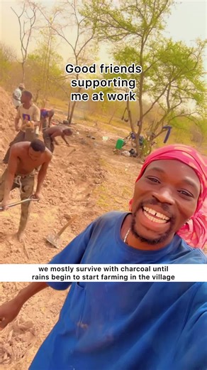 Me and my friends at work in the village happily working with happiness-come and join us . #mikethevillagereporter #work #villagelife