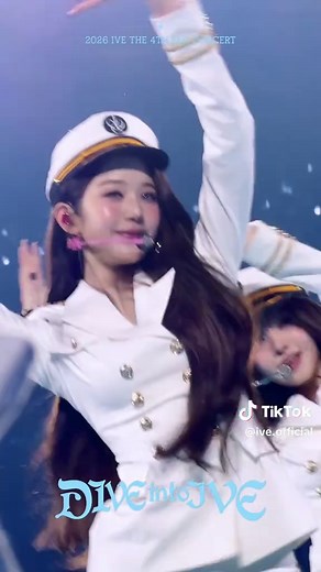 IVE 2026 4th Fan Concert ＜DIVE into IVE＞ Day 2: Caught in the Moment 📸