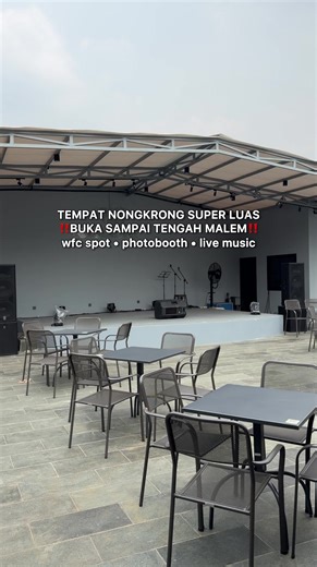 Cafe super luas di BSD dengan photobooth dan fasilitas lengkap