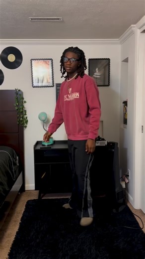“A.b.”🎒🚶🏾‍♂️ | Lil try on haul, TRY ON NOT STYLING JUST TRYING ON😂😂😂 #explore #fyp #explorepage #funny #0fficialab #reels #relatable #comedy #viral... | Instagram