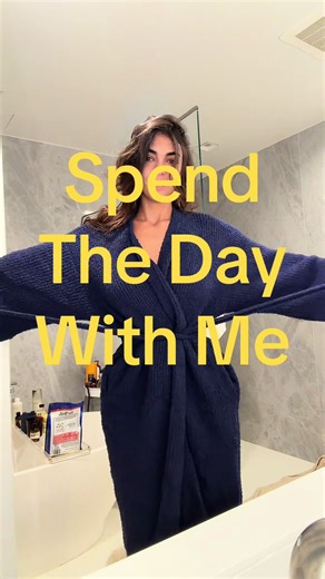 Spend a Day with Me: Fashion and Bags Review