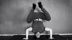 Do you struggle with your handstand push ups? Well this one simple tip could change your game! | Misfit Athletics
