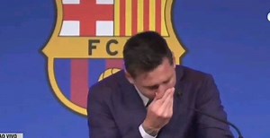 13K views · 391 reactions | Messi chora ao se Despedir do Barcelona. Assista a sua fala até o Final | Ernany RVM | Facebook