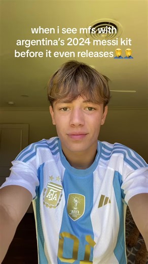 could never be me🙄 buy that kit from our link in bio though!! use code “JMIDD” for 15% off #football #footballvideo #footballtiktok #footballtiktoks #footy #futbol #soccer #footballjersey #jersey #sports #soccertiktok #fyp #viral