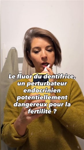 Émancipées - Laurène Sindicic on Instagram: "Fin décembre, l’ANSES (aka l’Agence nationale française de sécurité sanitaire) a publié une proposition officielle de classification du fluorure de sodium (aka le fluor, que l’on trouve dans l’immense majorité des dentifrices, très utile pour prévenir les caries !) comme : • perturbateur endocrinien pour la santé humaine (catégorie 1) • toxique pour la reproduction (catégorie 1B) (c’est à dire qui « peut nuire à la fertilité ») Attention bien sûr, i
