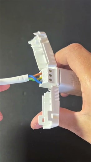 Showing off the quickwire #ElectricianLife #WiringWork #PowerUp #CurrentFlow #ElectricalSolution