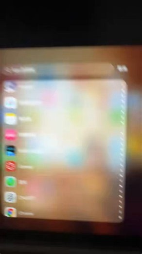 致敬全世界最稳定、最完美、最不会出bug、最广受好评的系统🙄🙄
