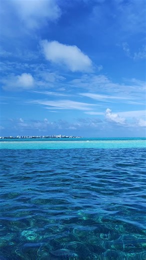 Another Day in Paradise: Dance in San Andres
