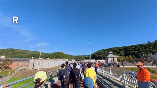 須田 孝雄 on Instagram: "オホーツク網走マラソン2025を走ってきました！ スタートは網走刑務所、そして能取岬やオホーツク海の絶景、 ゴールは260万本のひまわりに包まれてフィニッシュ🌻 豪華エイドもフルコンプリートして、本当に最高の大会でした！ 本編はYouTubeで！！ (プロフィール欄から飛べます) #オホーツク網走マラソン"