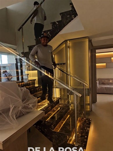 Visita de supervisión de obra civil e instalación de mobiliario.