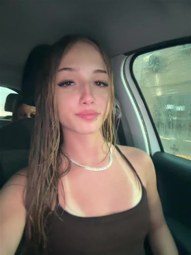 Os vídeos de loirinha✨ (@isaa.mcnl) com som original - eta poxa , é a ana