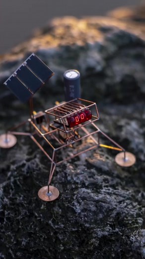 An ATtiny85 based solar powered clock. from @mohitsbhoite #diy #diyelectronics #arduinouno #esp32 #esp32project #arduinoproject #arduino #ATtiny85 #ардуїно #ардуино