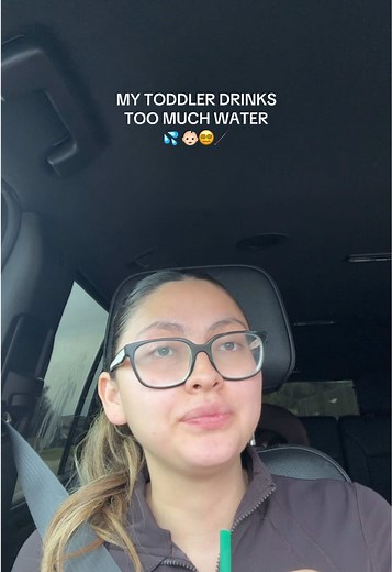 Toddler Drinks Excessive Water: Signs of Diabetes Insipidus