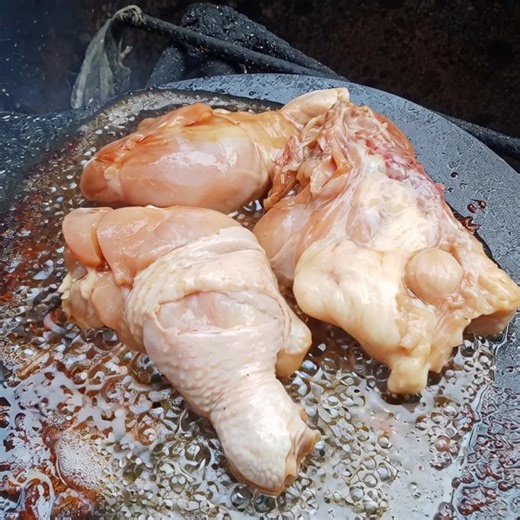 #Chicken leg grill #followersreelsside #highlights2025 #funnyreelsvideo | Ephine Marcelino Valiente