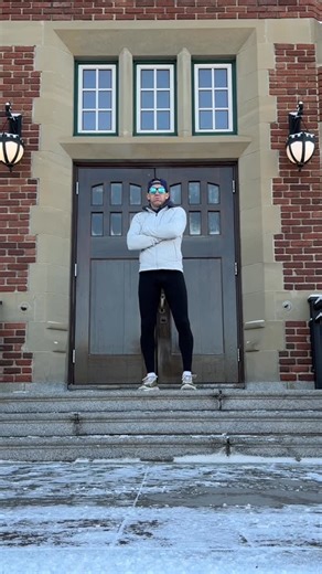 Donny Marchuk on Instagram: "Shaking off the work day 🫨🪇 #strava #edit #stravatrend #justrunyyc #runner"