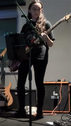 Yttrium - Ruby (Kaiser Chiefs Cover) - Live at The Legion