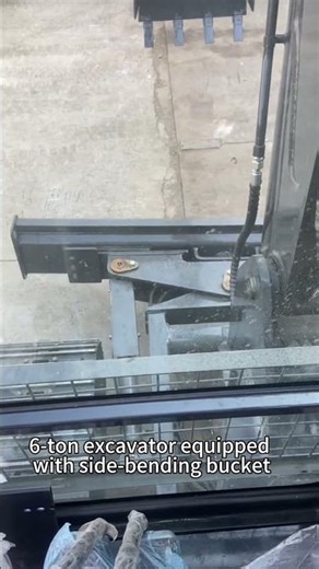 So Smooth! Testing the Most Easy-to-Operate Small Excavator