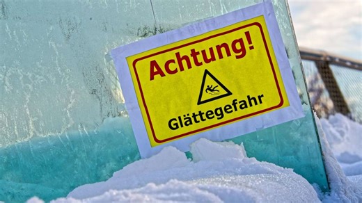 Glatteis-Sturz: Kopf schützen und abrollen