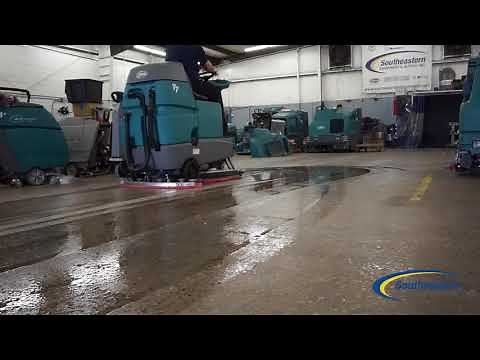 Tennant T7 Rider Floor Scrubber