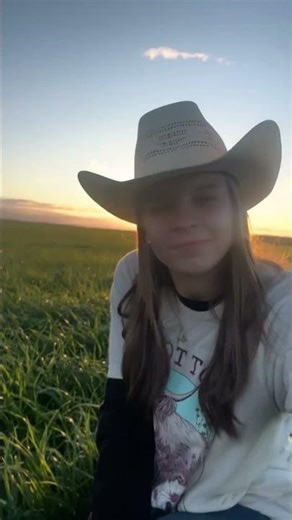 The Rye Grass fields are so pretty this time round of day ☀️ #horse #horselife #cowgirl