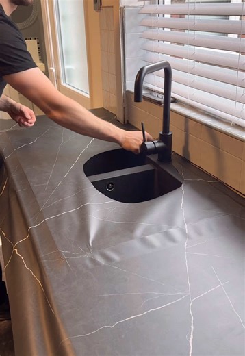 New year, new kitchen? Contact us for a free quote 😊 #kitchen #kitchenvinylwrap #kitchenwraps #asmr #smallbusiness #homedecor #designinspiration #vinylwrap #satisfyingvideos #satisfying #diy #kitchendesign #kitchenwrapping #black #marble #worktop #kitchenworktop #lancashire #lancashirebusiness #manchester #liverpool