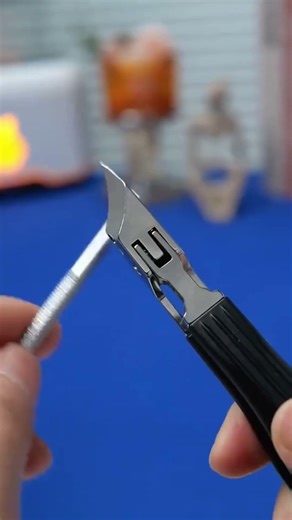 Corta incluso uñas duras de los pies fácilmente con diseño preciso.Ideal para casa o viaje.