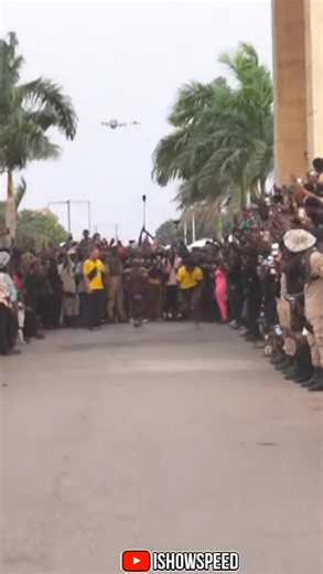 Il relève le défi et gagne la sœur de son concurrent. #AroundAfrica #ishowspeed #speedinghana #ghana🇬🇭 #fyp | Around Africa