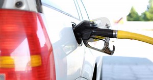 Pourquoi il ne faut jamais bloquer le pistolet de carburant lors d’un plein d'essence ?
