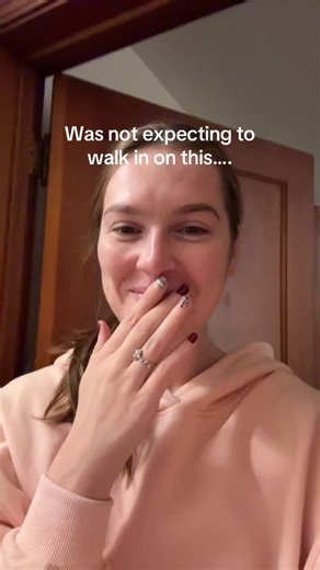 oh how the turn tables….. *i am not pregnant it just looked comfy