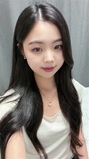 먼저 눈 피한사람이 초코우유 사주기!
