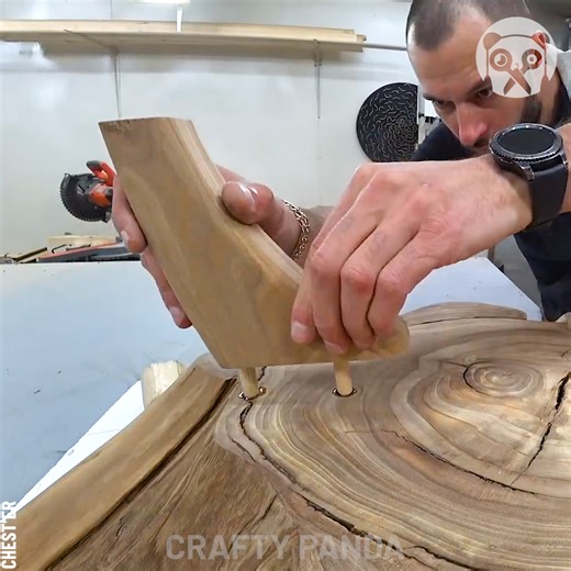 3.4M views · 64K reactions | Turning tree trunk into a coffee table Partner: CHEST'ER YT: https://www.youtube.com/channel/UCmRBWspht0wl5JIAbHndOKQ/featured | Bored Panda Art | Facebook