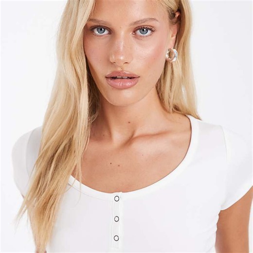Hollister seamless v front button up t-shirt in white | ASOS