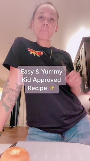 Easy Pizza Bagel Bites Recipe for Picky Kids