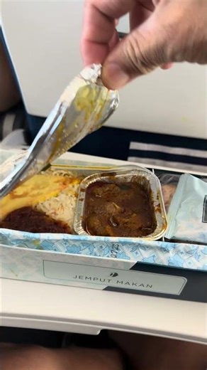 マレーシア航空の機内食のカレーがケイン小杉濃すぎ2025年10月2日#マレーシア航空＃機内食＃カレー＃ケイン小杉