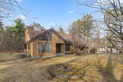 693 Elm St, Leominster, MA 01453 - MLS 73501712 - Coldwell Banker