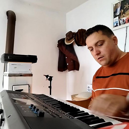 Horă ca la nuntă 🎹 | Daniel Ruse