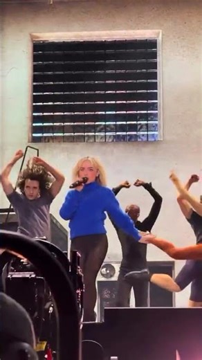 Sabrina Carpenter - Go Go Juice | Coachella 2026 (Weekend 1)