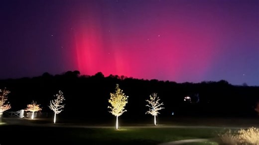 See video of northern lights dancing across the US