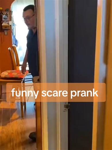 funny scare prank #scareprank #prank #funny