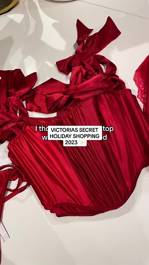 Victoria's Secret Holiday Shopping 2023