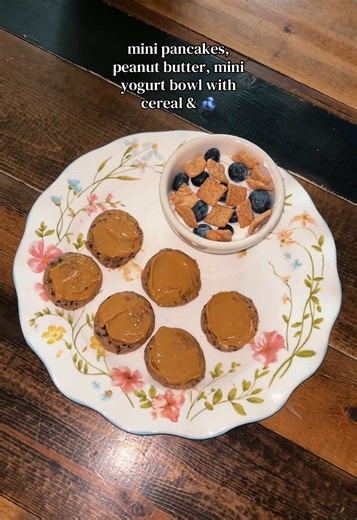 last night i went to the ER regarding recent my heart issues. i have talked on here about my heart condition, palpitations, dizziness, and light headedness many times! doctors have endlessly said “it’s anxiety attacks/weight/nutrition” i didn’t believe them. at the ER, they did a bunch of different tests including blood work, just to find out NOTHING is abnormal. i truly don’t know what is causing me to feel like i will pass out or even DIE. all i know is as of right now i’m trying to up my inta